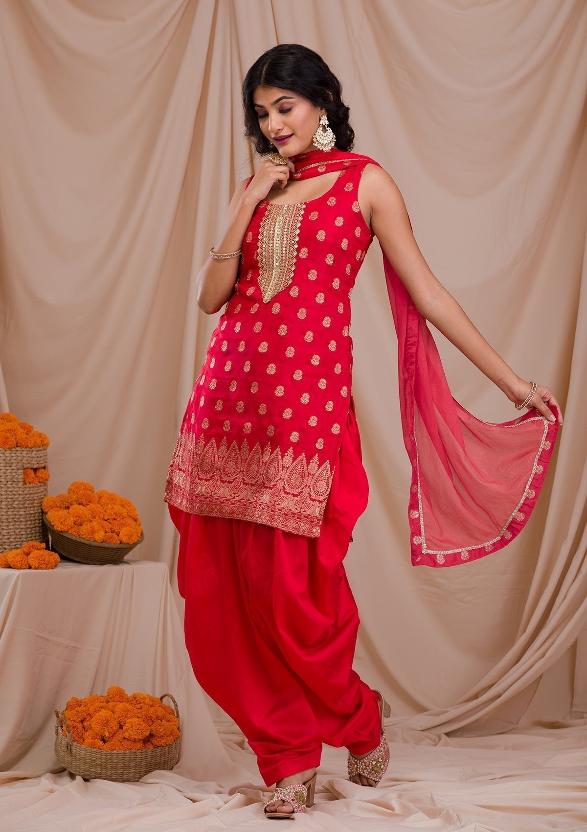 koskii red zariwork banarasi designer salwar suit ssrm0031528 red 1 1800x1800 a0a55d40 a436 433d 9a60 ace03ca2255e.jpg